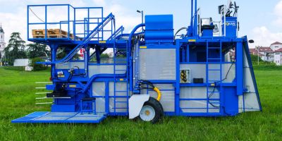Самоходный ягодоуборочный комплекс KOKAN 600T