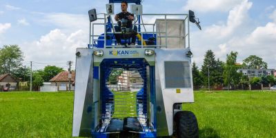 Самоходный ягодоуборочный комплекс KOKAN 600T