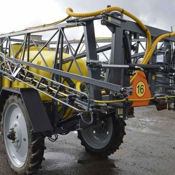 Опрыскиватель прицепной Belama Pro-30