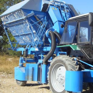 Машина хлопкоуборочная ХМП-1,8