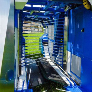 Самоходный ягодоуборочный комплекс KOKAN 600T